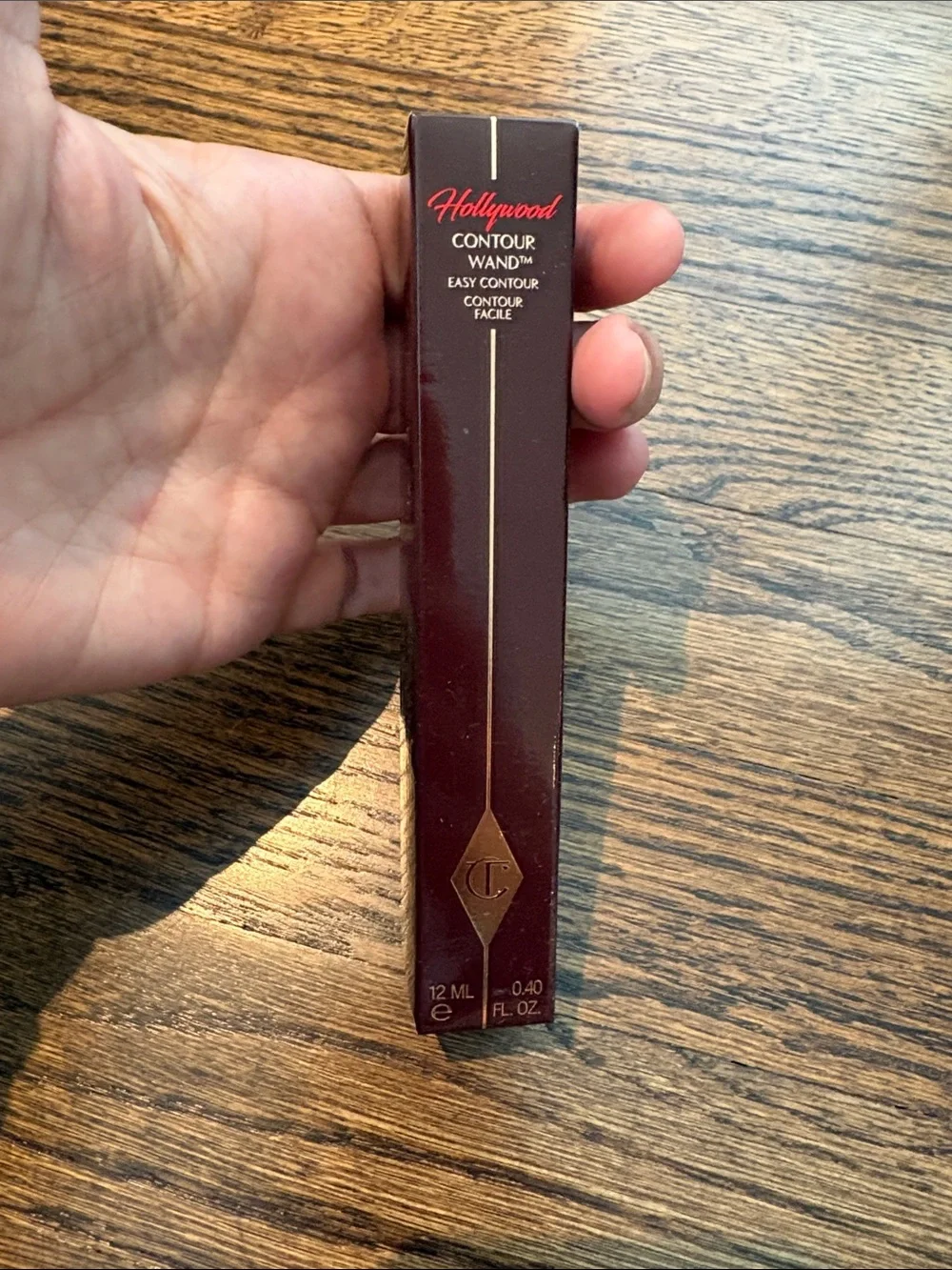 Charlotte Tilbury contour wand in Fair-Medium